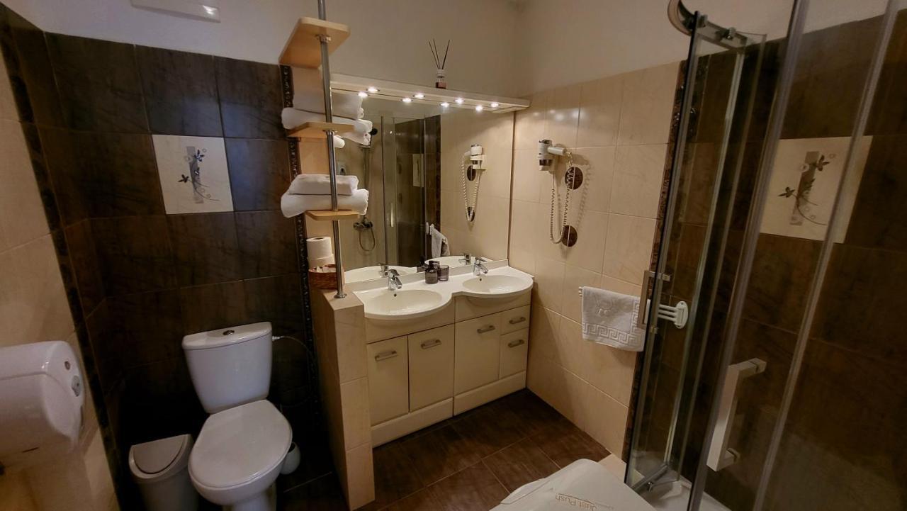 Selfness Roznava Aparthotel Luaran gambar