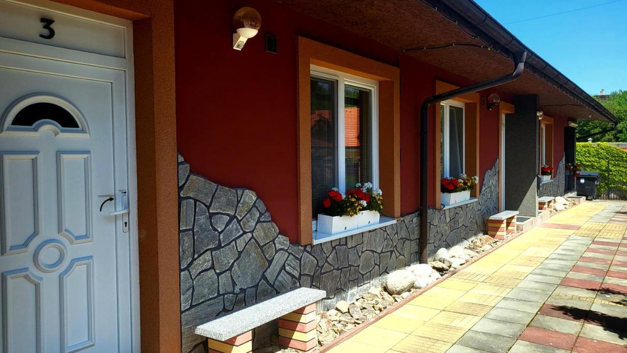 Selfness Roznava Aparthotel Luaran gambar
